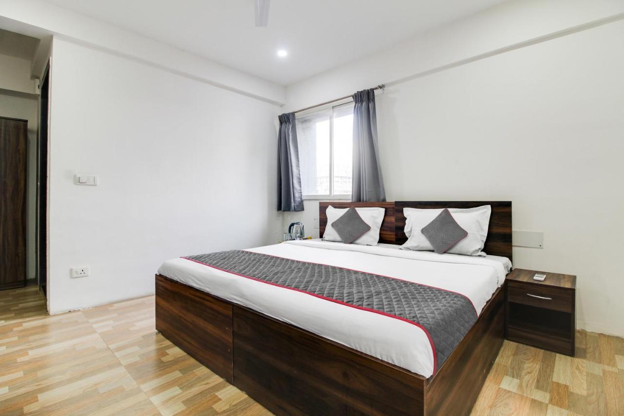 Super Oyo Townhouse 1237 Balewadi Hotel Méribel Village Eksteriør billede