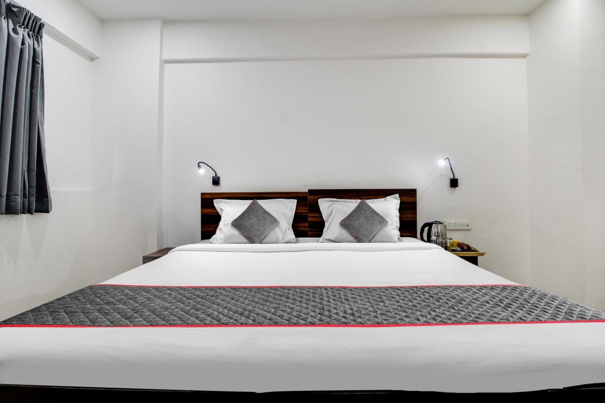 Super Oyo Townhouse 1237 Balewadi Hotel Méribel Village Eksteriør billede